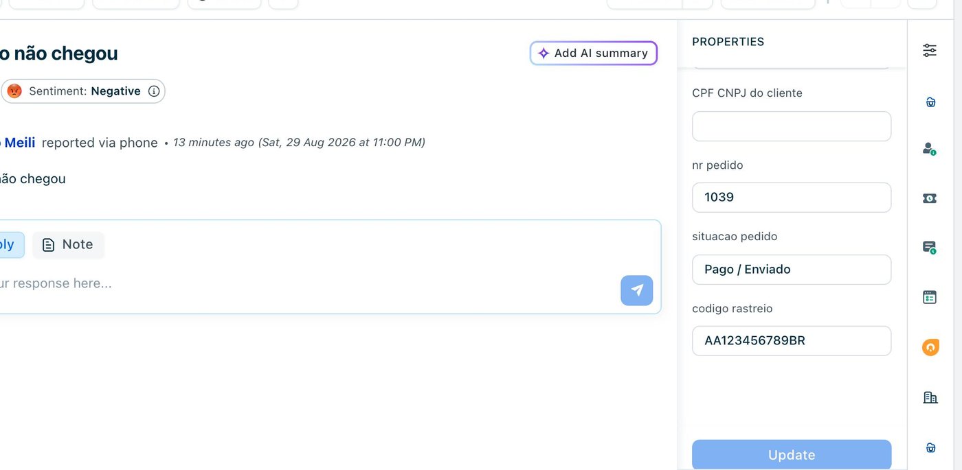 O painel de propriedades do ticket no Freshdesk com os campos personalizados de número do pedido, situação e código de rastreio preenchidos.